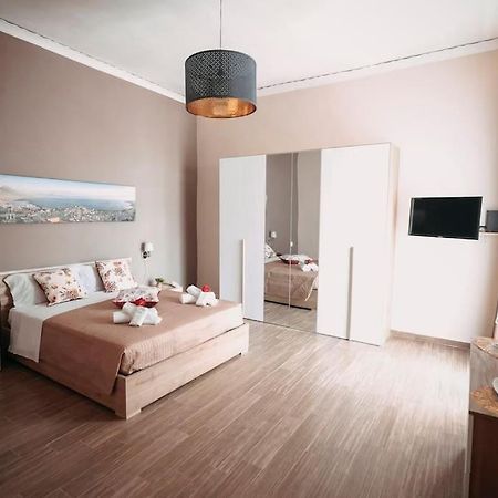 Historical Center Valery Sweet House Apartment Naples Exterior photo